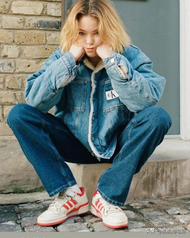 《龙之家族》“少女雷妮拉”米莉·阿尔柯克，23岁个性文艺女生