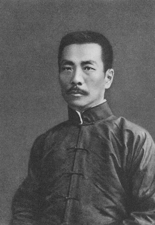 细思极恐：长妈妈为何要给鲁迅讲“美女蛇”的事？你真看懂了吗？