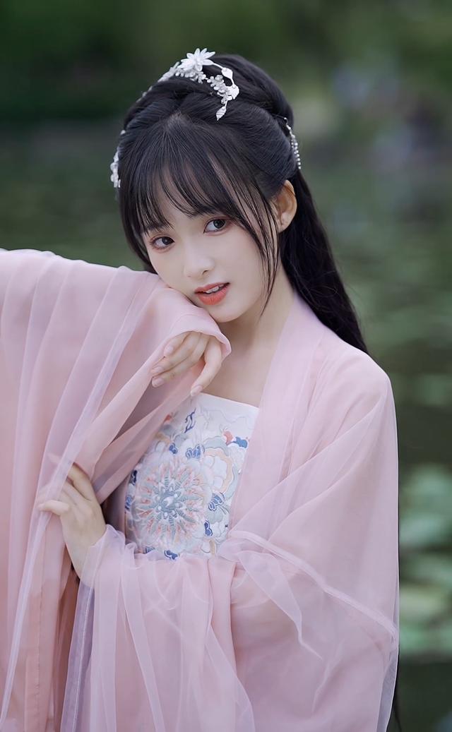 图集:100张古风美女图片欣赏