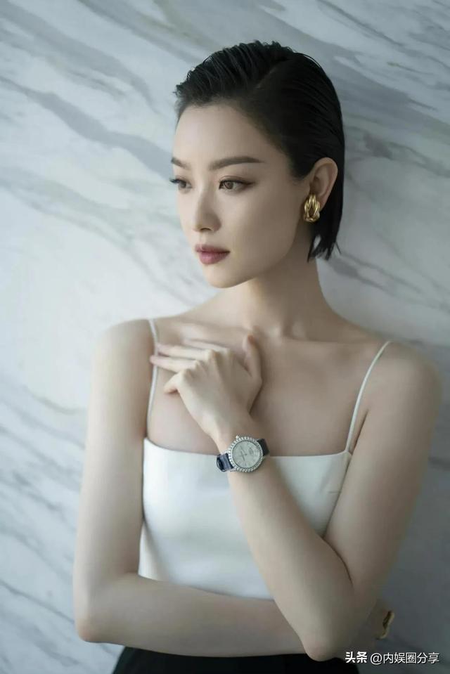 34岁魅力十足的倪妮，身材火辣性感迷人