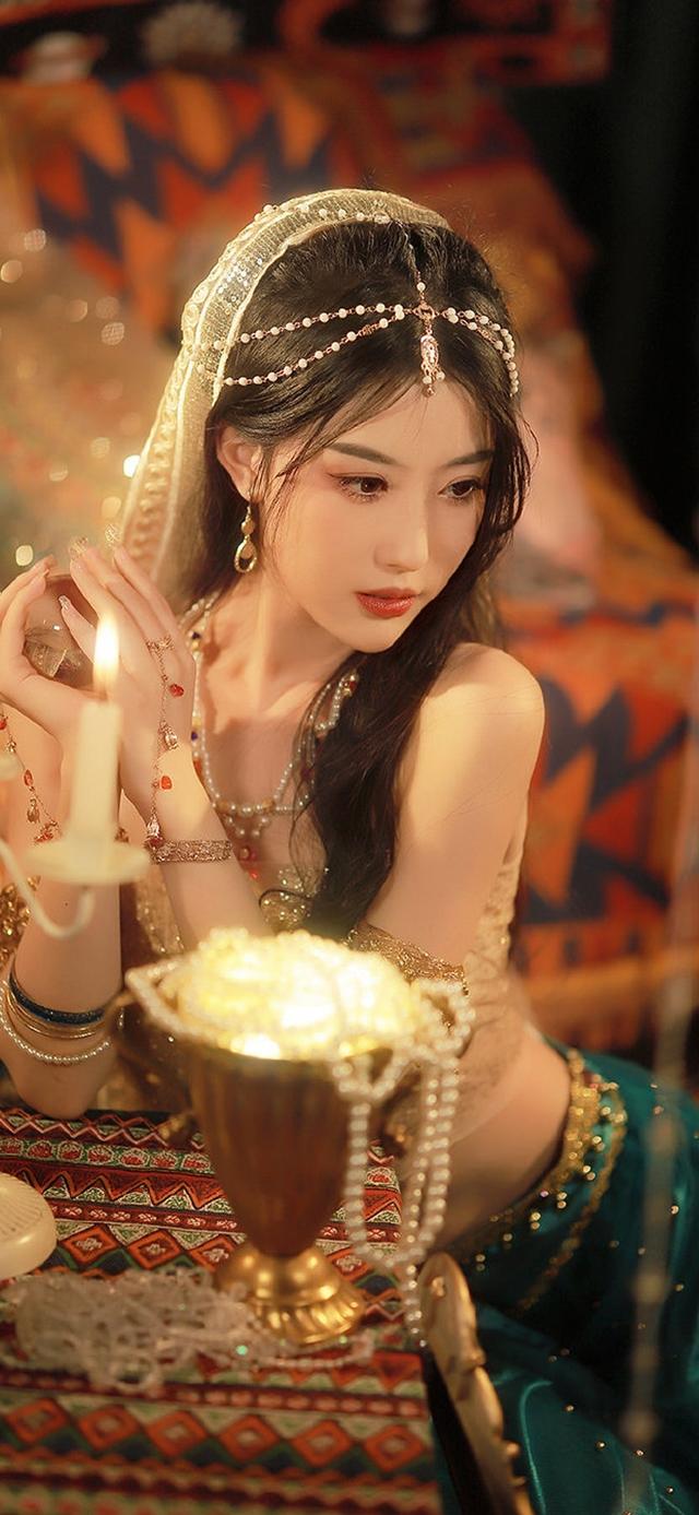 图集:100张古风美女图片欣赏