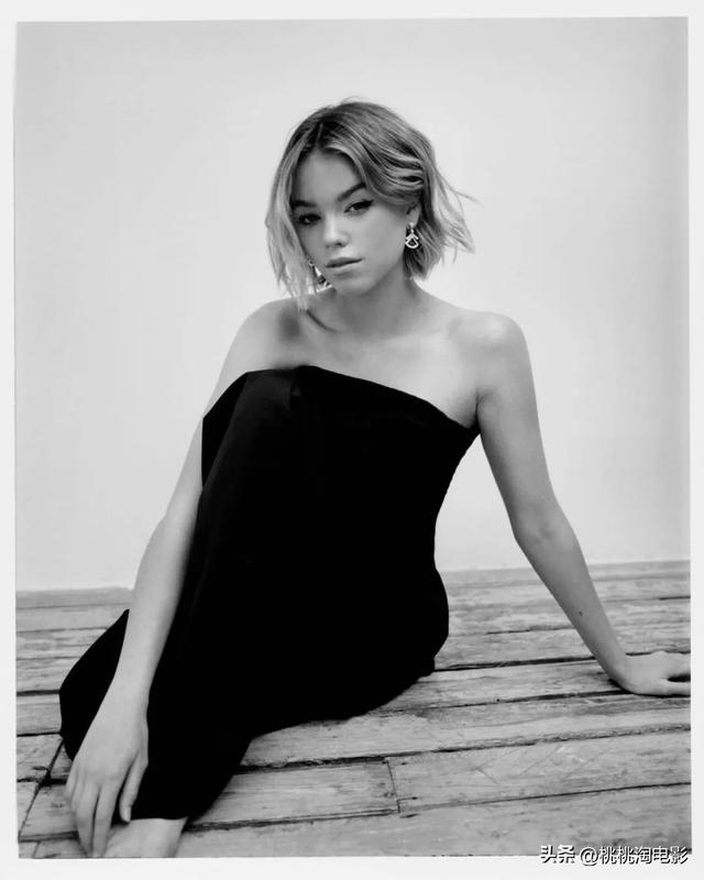 《龙之家族》“少女雷妮拉”米莉·阿尔柯克，23岁个性文艺女生