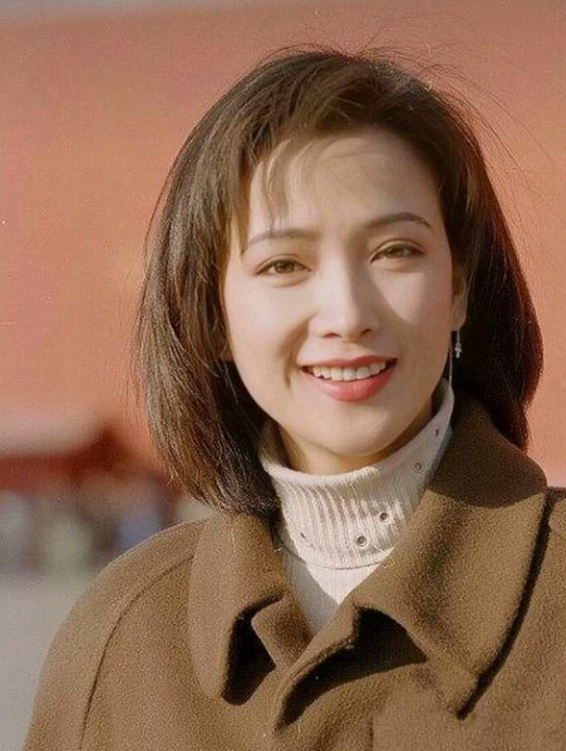 温婉大气，眉眼如画，这12位绝色古典美人，才是真正的东方美人