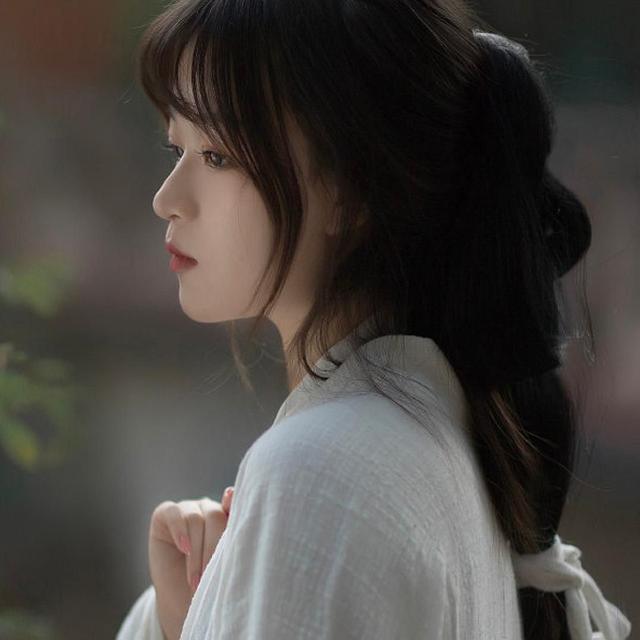 8首古代人夸赞女子美貌的经典诗篇,字字温柔动人,你读过几首?