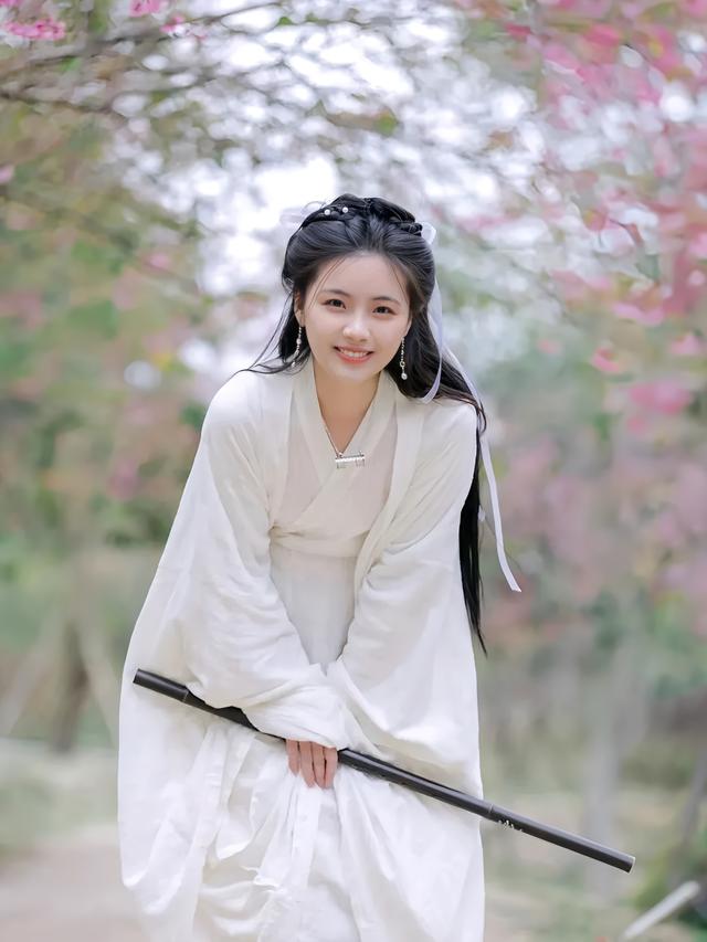 图集:100张古风美女图片欣赏