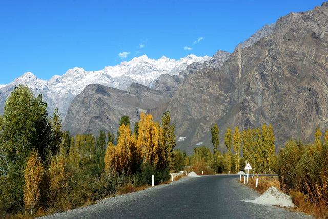 塔吉克斯坦，是如何成为“寡妇之国”的？