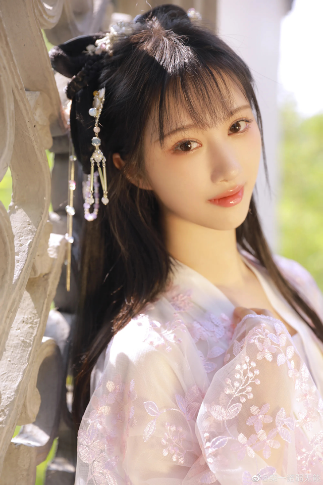 图集:100张古风美女图片欣赏