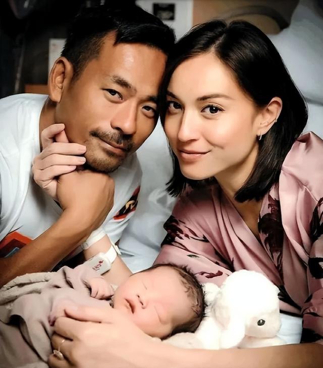 给富豪五年连生四娃,拿到5亿分手费后,37岁的刘碧丽怎么样了?