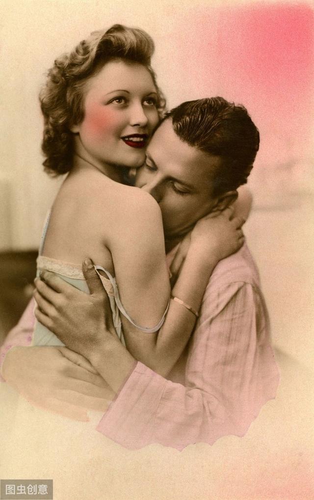 二战攻心计：日军投放美女裸身套图传单，美军翘首期盼另有所图