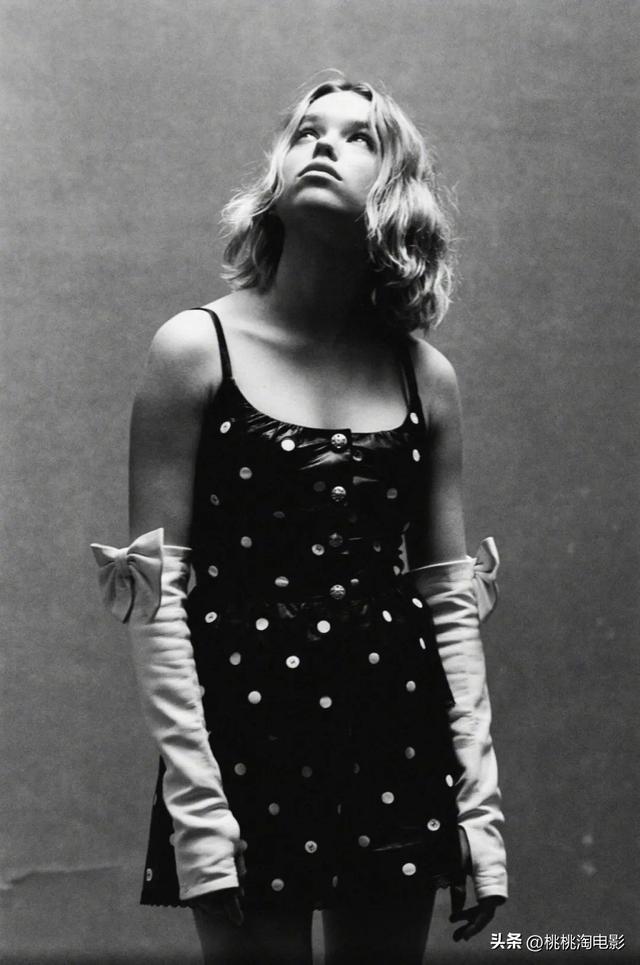 《龙之家族》“少女雷妮拉”米莉·阿尔柯克，23岁个性文艺女生