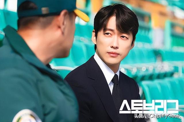 在韩国，他有收视率救世主美名