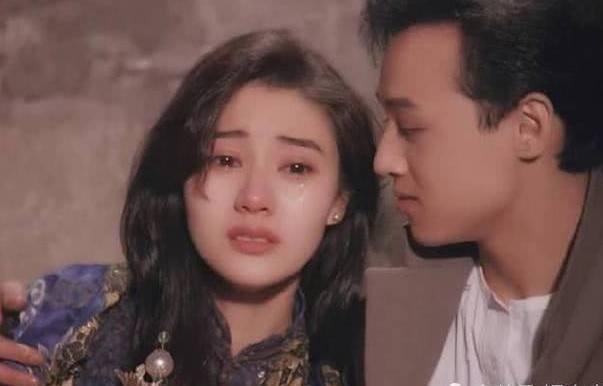 她是“九头身女神”,嫁入豪门之后5年生四胎,如今成50亿女富豪