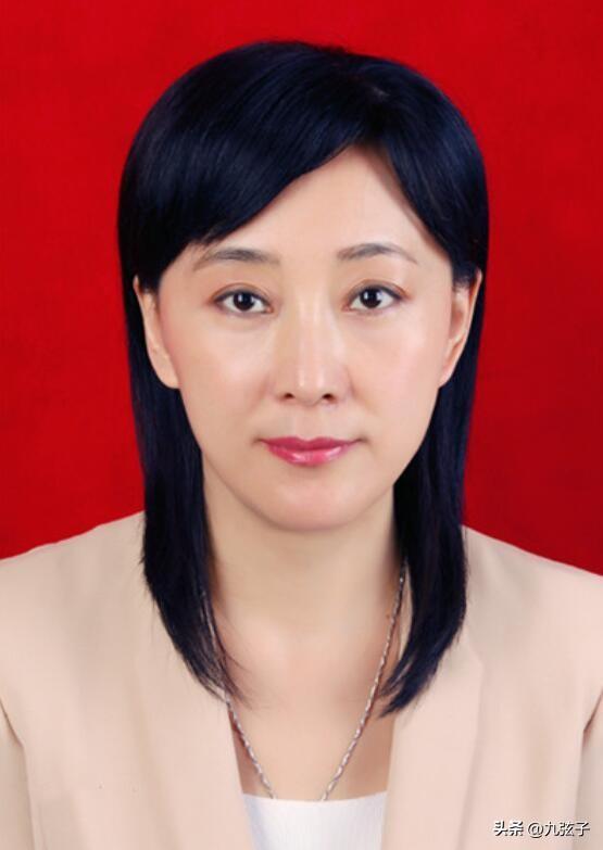 内蒙古“美女贪官”许爱莲的疯狂