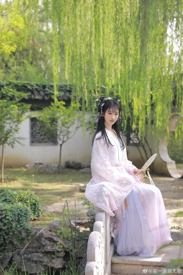 图集:100张古风美女图片欣赏