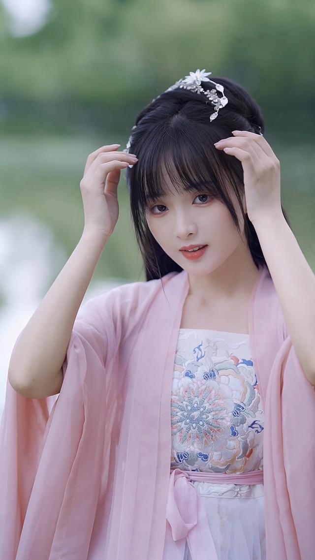 图集:100张古风美女图片欣赏