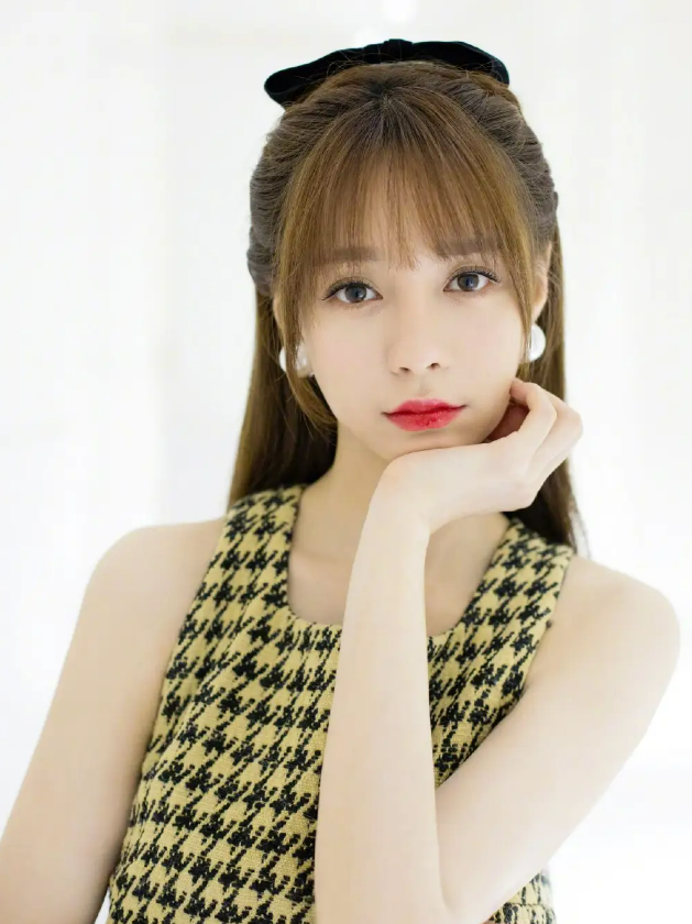 明明“歪瓜裂枣”，却能“美若天仙”，这8位女明星整得太惊艳