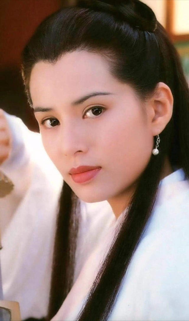 至今未嫁人的10位女港星，各有各的苦衷，最大的88岁，最小的42岁