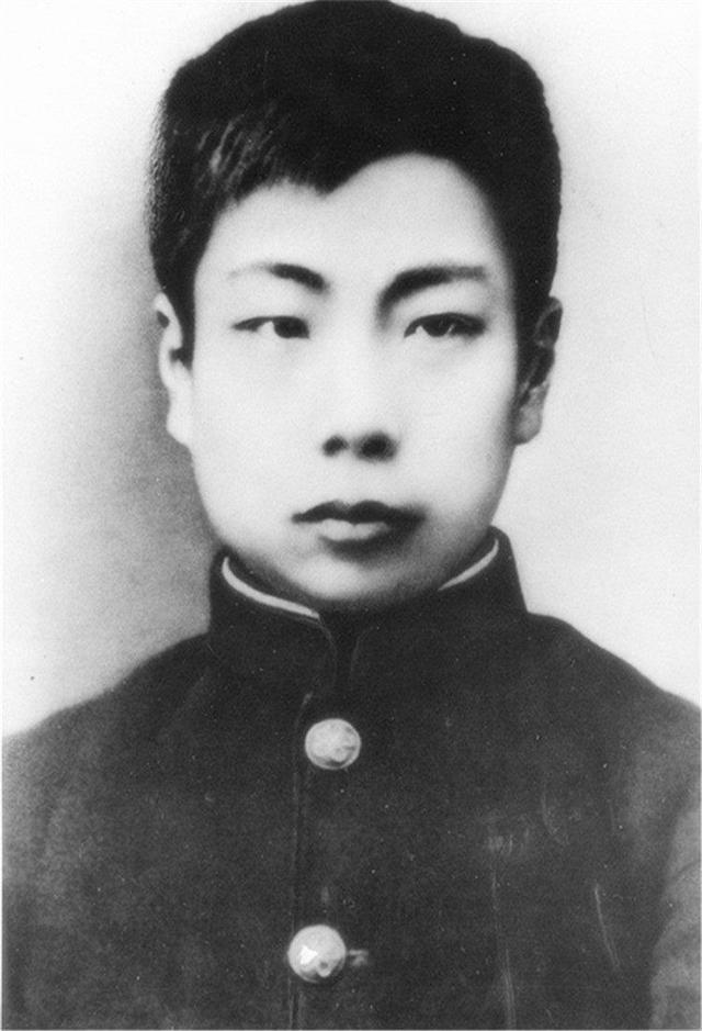 细思极恐：长妈妈为何要给鲁迅讲“美女蛇”的事？你真看懂了吗？