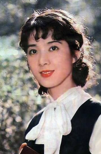 温婉大气，眉眼如画，这12位绝色古典美人，才是真正的东方美人