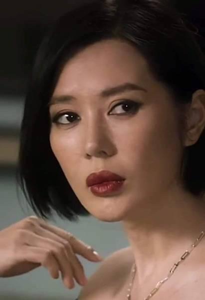 许晴的臀、殷桃的腰、余男的嘴,这几位中年女星性感起来简直要命