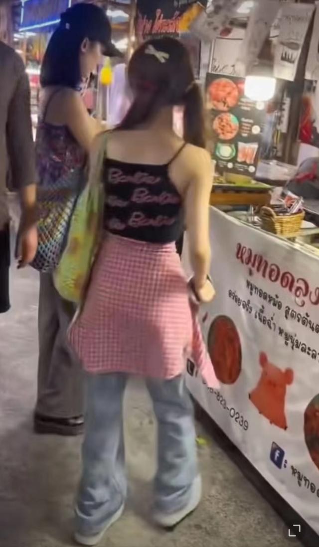 春天到!20位女明星秀好身材,水蛇腰蜜桃臀马甲线,状态集体回春