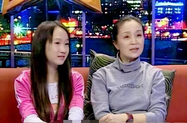 演员刘莉莉：二婚嫁富商，巅峰时回归家庭，如今女儿让她很闹心