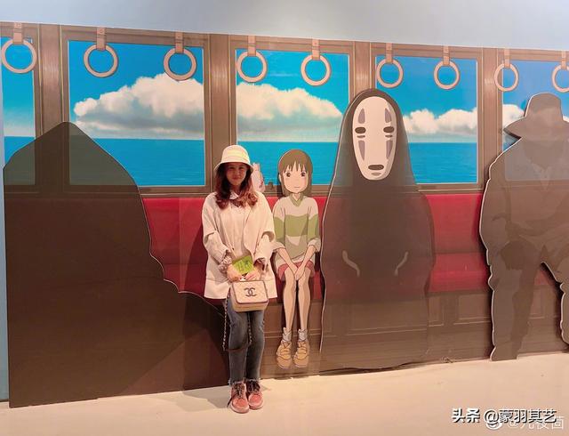 匆匆那年：美女作家九夜茴成名记，和她大亨老公张小波的花边往事