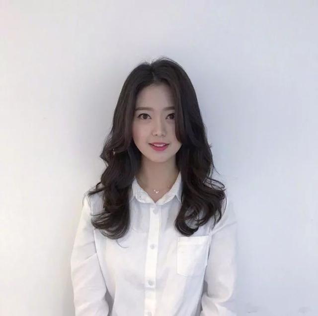 发型｜脸大的女生，适合什么样的刘海？