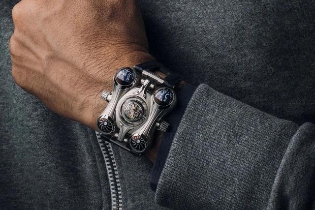 中国航天员飞天戴飞亚达表!30款最火太空表,贝佐斯钢铁侠也爱戴