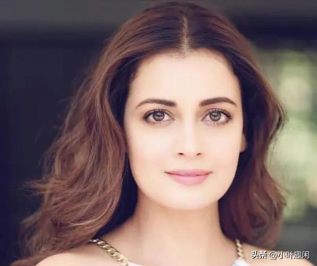 印度混血儿美女，风情万种，妩媚迷人