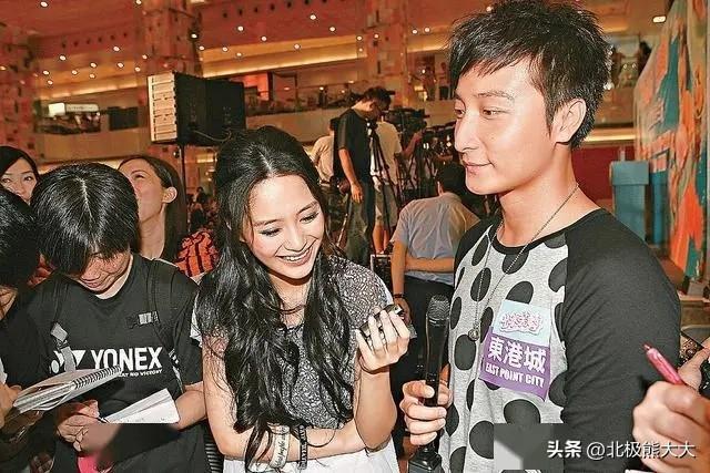 “双面玉女”阿娇的幻灭史：外表清纯，内心疯狂，身边男人不断