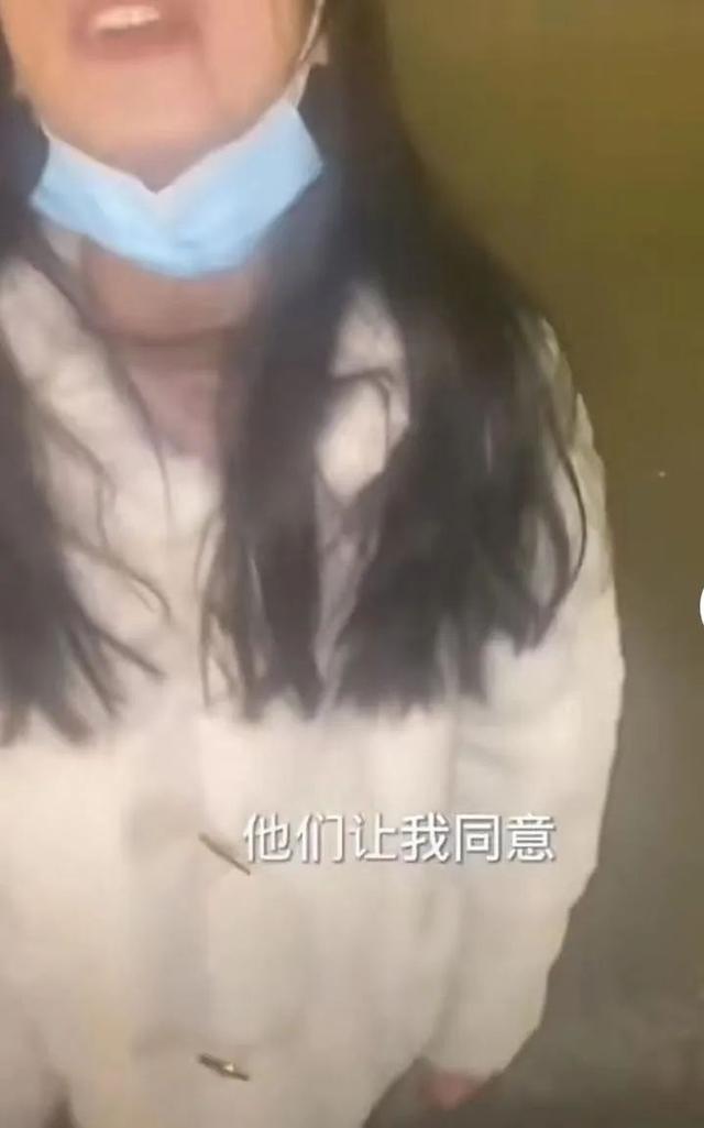 叶婷疑似精神失常：脱裤子，扇耳光，跪下哭喊！她究竟怎么了？