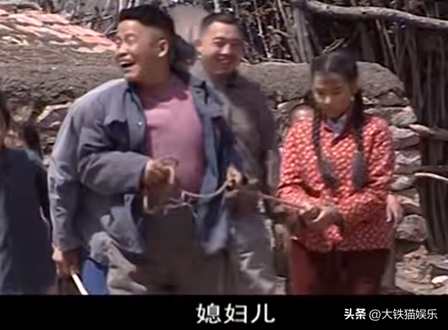 《女人不哭》16年，演员近况差距大，女二变脸认不出，小配角红了