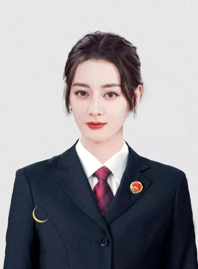 2022全球最美的10张脸：寡姐仅第7，中国3人入选，其中一人排第2