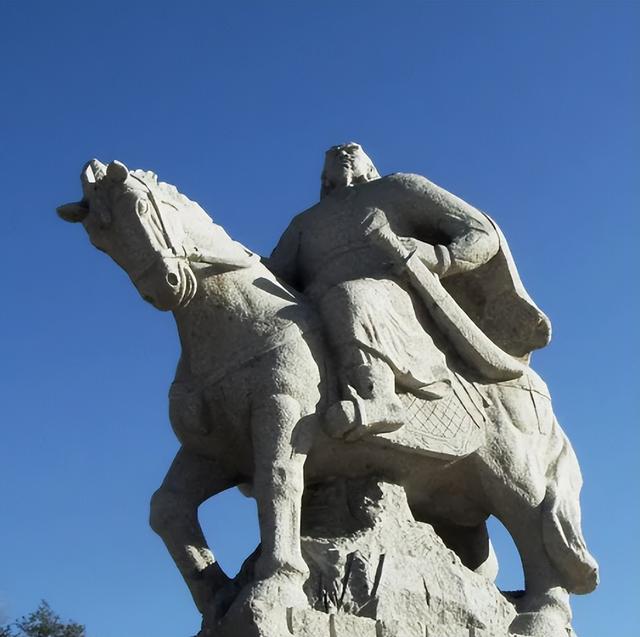 哈尔滨出土“胖脸王妃”，金丝布盖全脸，尸检后揭开残忍死亡真相