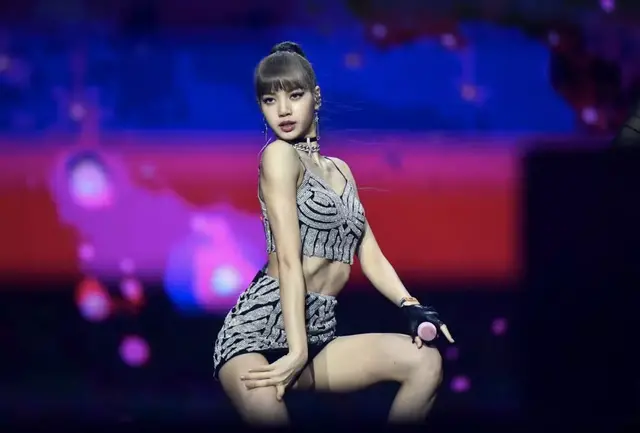 Lisa、金泫雅这些性感舞姬,身材实在太诱人了