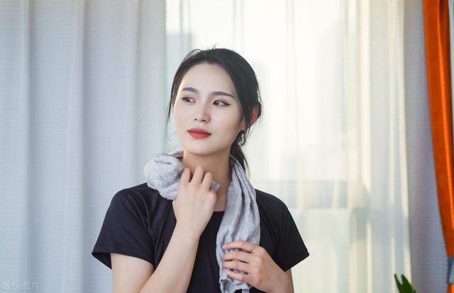 女人对你有好感的暗示有哪些？