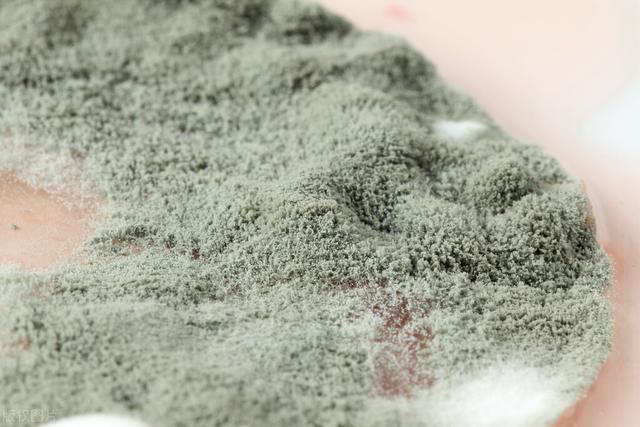 女性年龄越往上走，难以启齿的外阴白斑，也在悄然出现！别大意