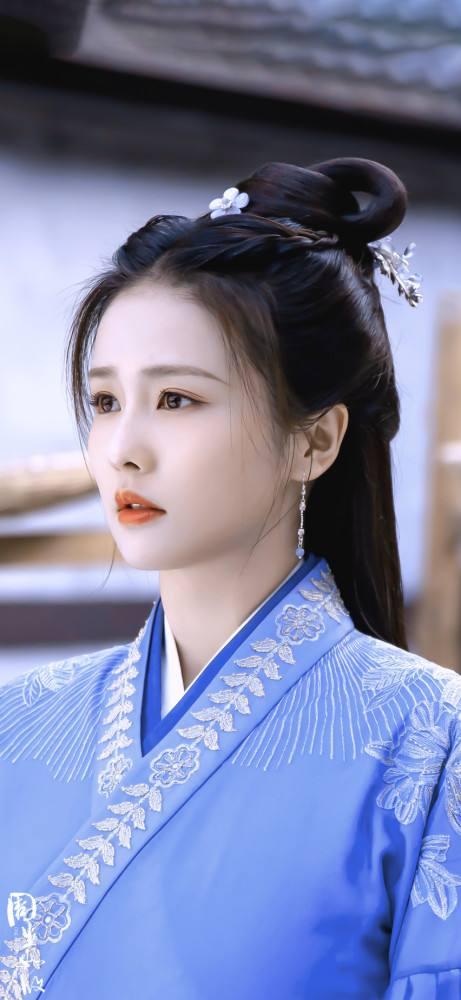 盘点进入娱乐圈的10位女网红：白鹿踏实认真，赵露思俏皮搞笑