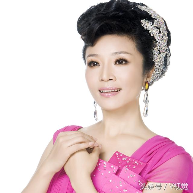 佟丽娅在《刀客家族的女人》中饰 葛大妮