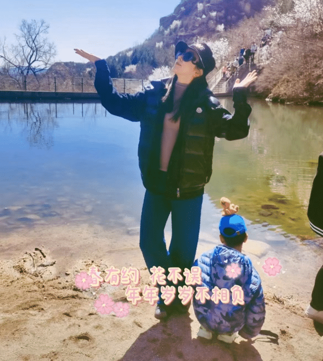 央视美女主持李思思被疑怀三胎!体态丰盈全程遮肚,被传退居幕后