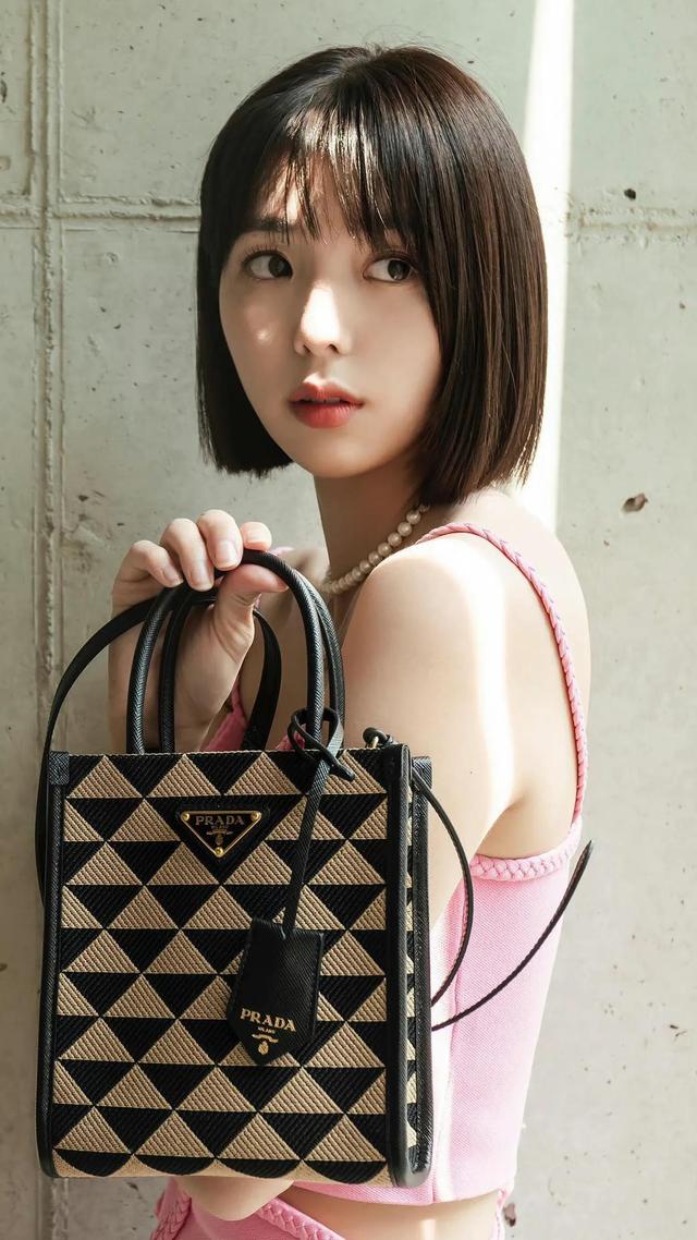 美女姐姐高清壁纸｜很有质感哦