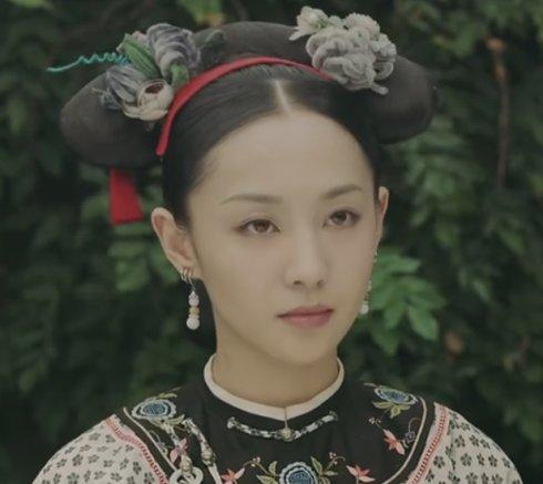 扒扒《延禧攻略》六大妃嫔的贴身侍女，她曾扬言要超过巩俐章子怡