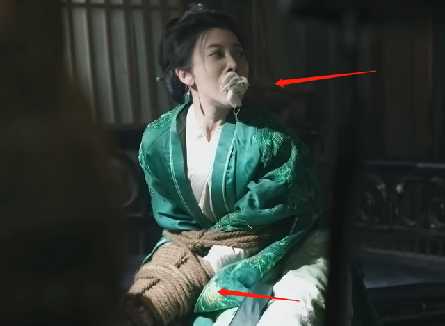 “绑架堵嘴戏”别硬演,有人演的让人心疼,有人敷衍把观众当傻子