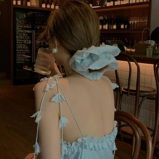 漂亮小姐姐背影图片，快来一起欣赏吧