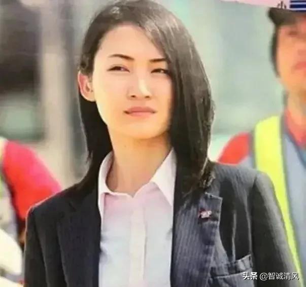 安倍晋三的贴身女保镖有多厉害,为什么她没能保住主人的性命?