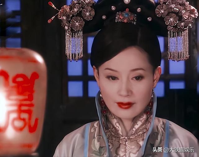 在一群美女中演“第一美人”还能出彩，只服这5位女星，个个惊艳