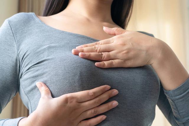 女性自己“用手”会怎么样？是否会破坏处女膜？正确认识很重要