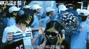 悲情“女人花”梅艳芳:“大姐大”的矛盾宿命