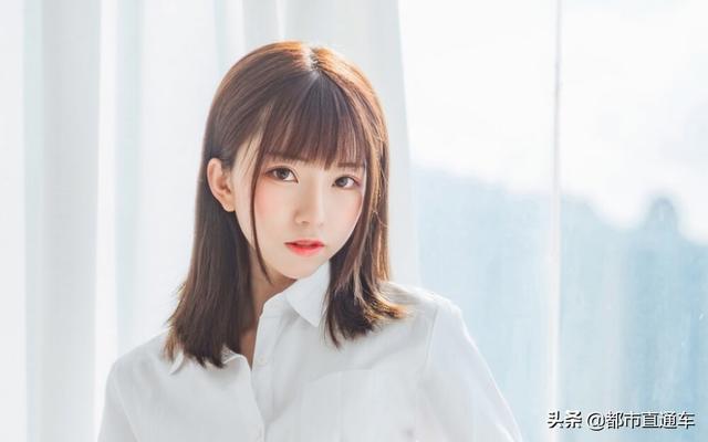 秀下衣失踪的长腿清纯美女艺术图片写真